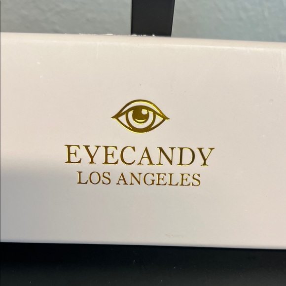 Eye Candy Los Angeles | Girly Wine Charms 🍷👠 - Picture 3 of 6